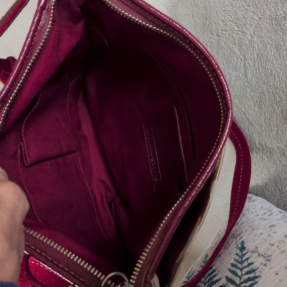 Coach Signature Canvas and Patent Leather Shoulder Bag K1394-29561E - Picture 8 of 15